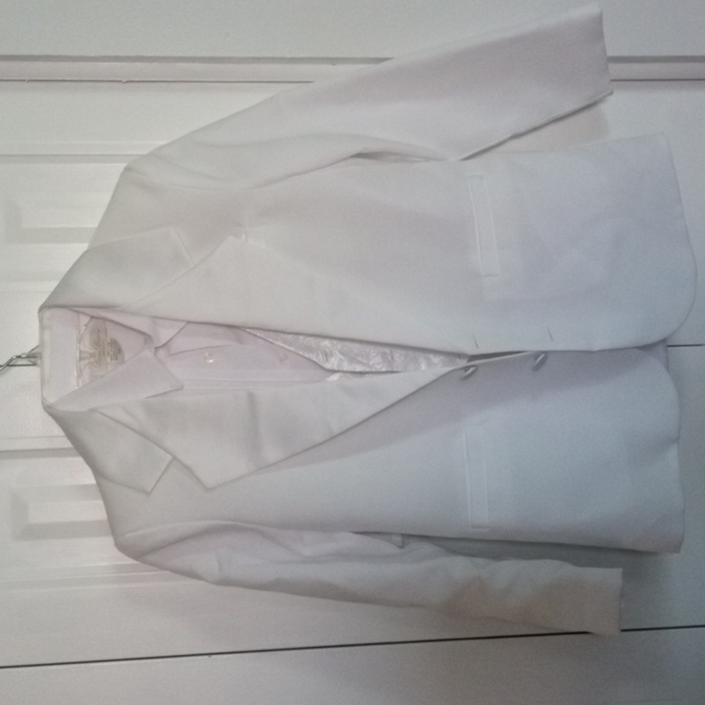 Boys white 4 piece white suit